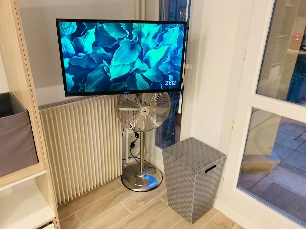 Studio 24H 24H Parking Terrasse Internet Toulouse 0*,